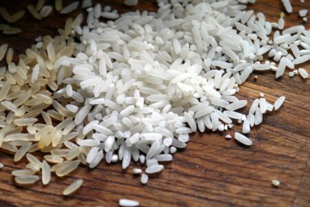 La bevanda vegetale di riso fatta in casa