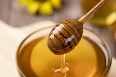 “Un miele è per sempre”, dai Babilonesi al Medioevo. Il tyropatinam.